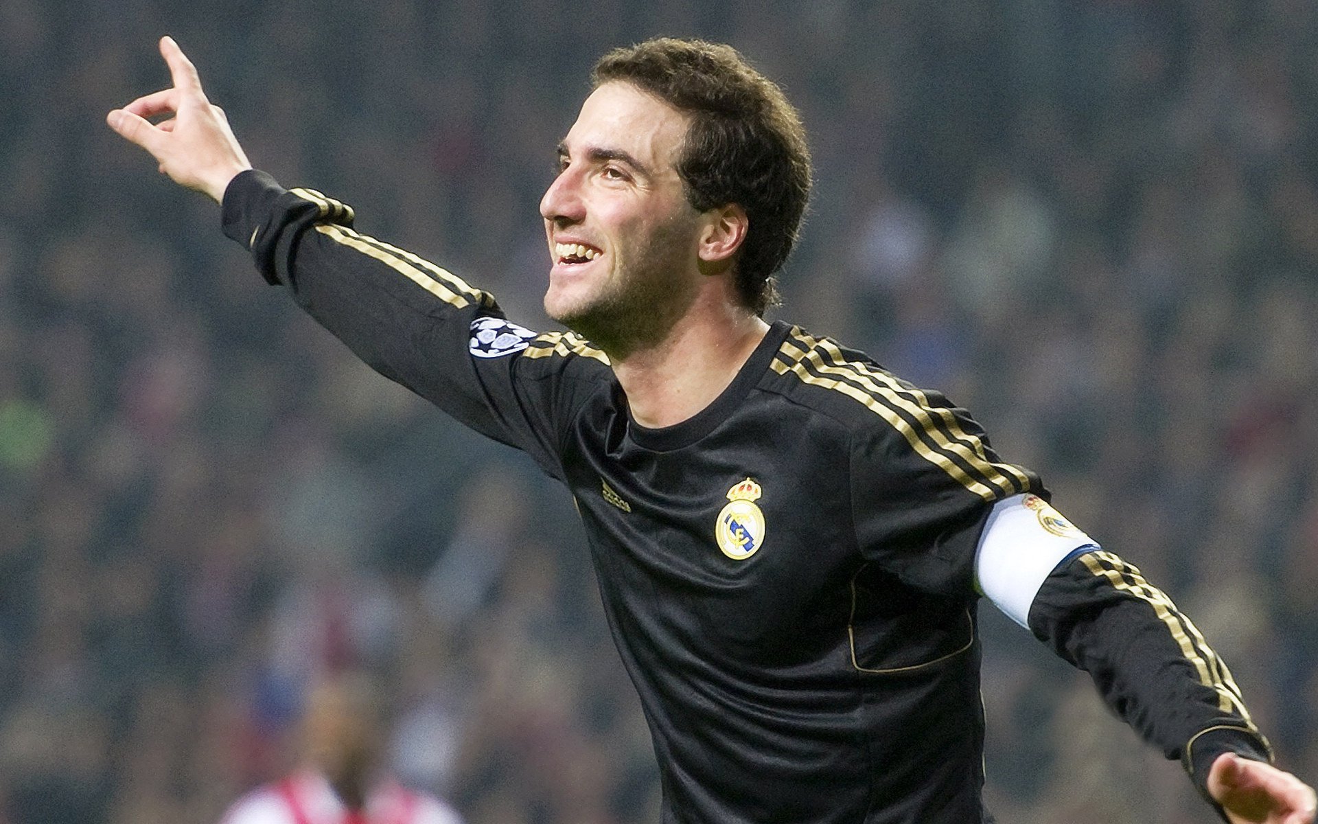 乔治谈训练时长与比赛表现高度相关，乔治比赛高清视频